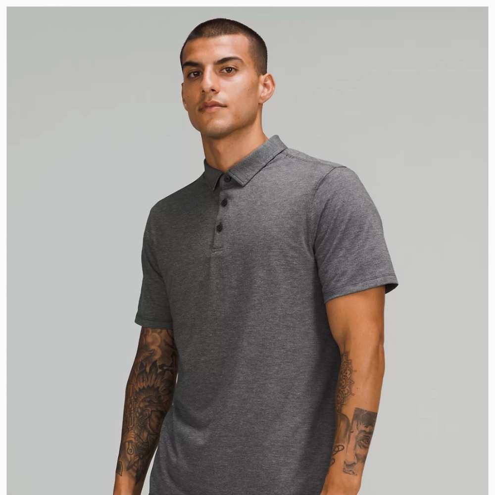 Lululemon Evolution Heather Gray 3 Button Short-Sleeve Polo shirt Size Large.